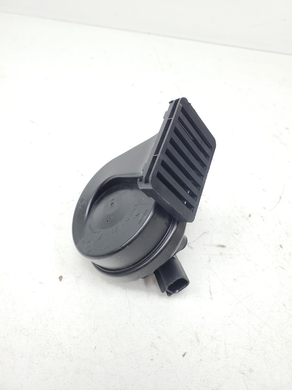 2024 CHEVROLET TRAX LEFT DRIVER SIDE LOW NOTE TONE HORN SIGNAL OEM