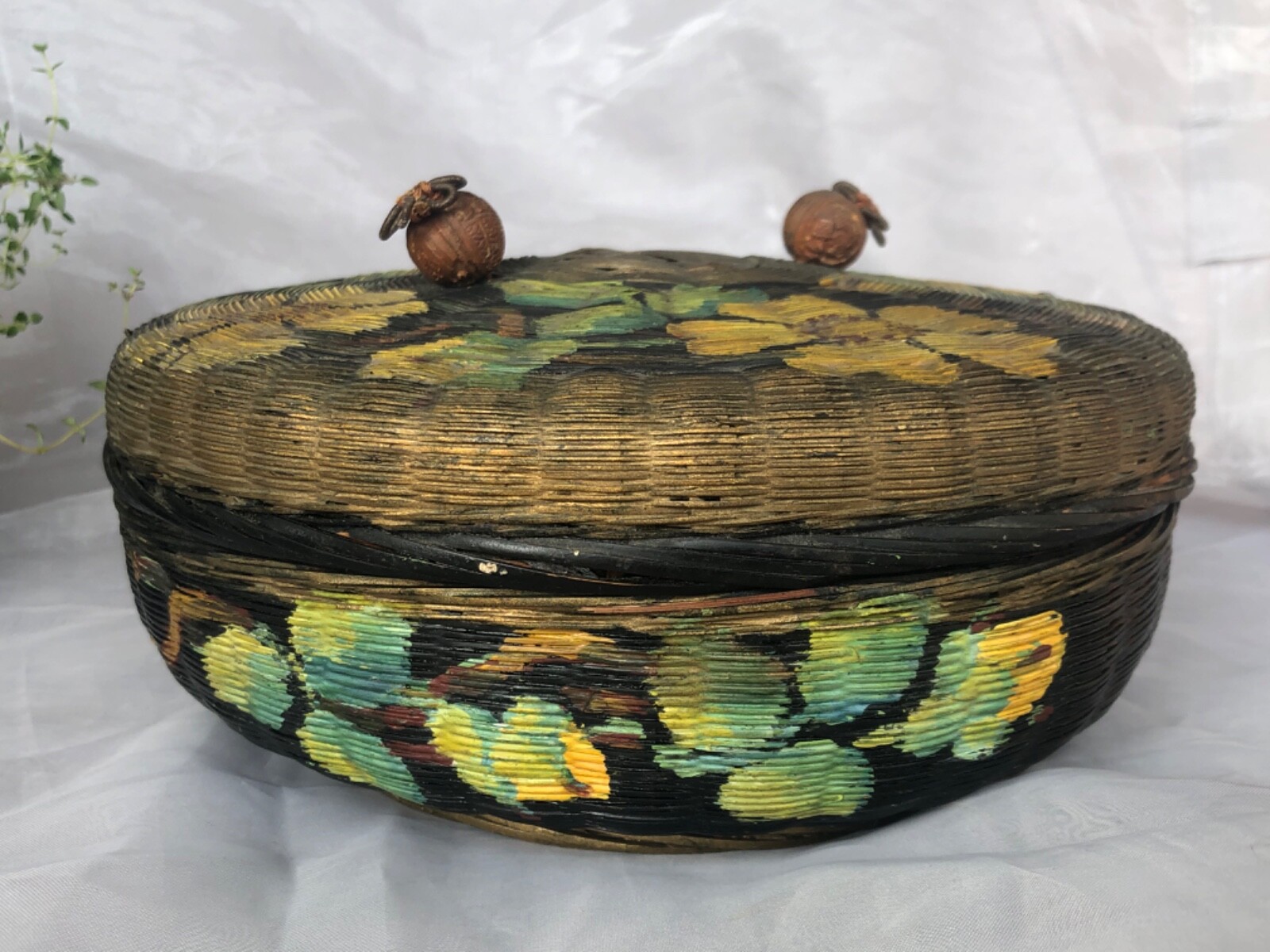 ANTIQUE Basket with Lid Hand Painted Basket VINTAGE Woven Basket