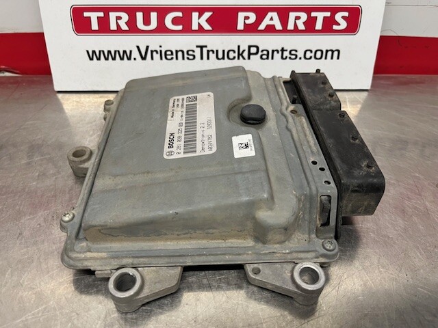 FREIGHTLINER BOSCH 0281020225 Denoxtronic 2.2 Urea Dosing System EL Control Uni