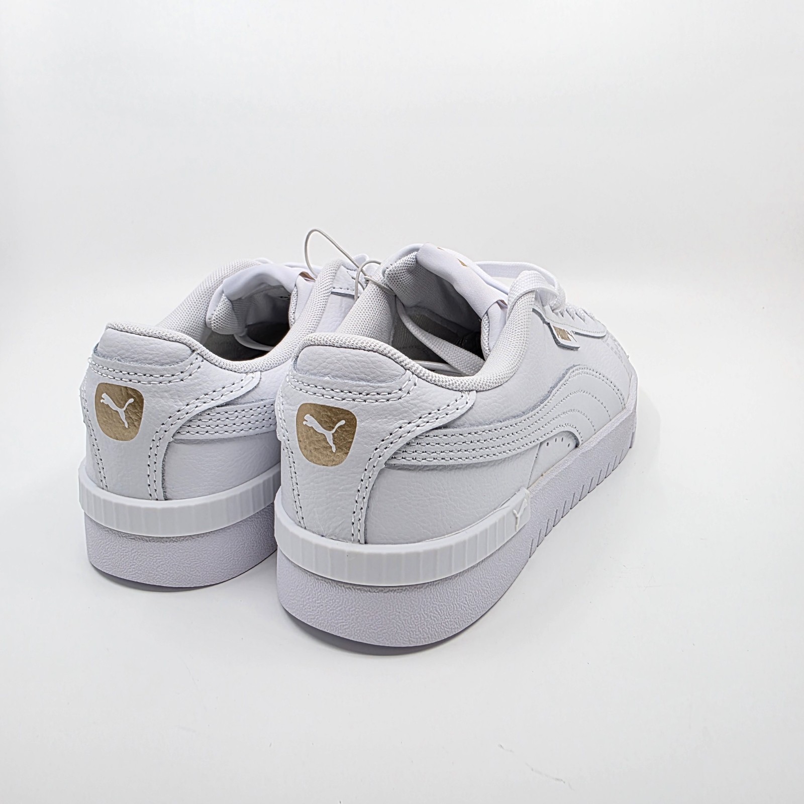 PUMA COURT SNEAKER,WHITE SIZE 7. 7.5, 8,9, 11