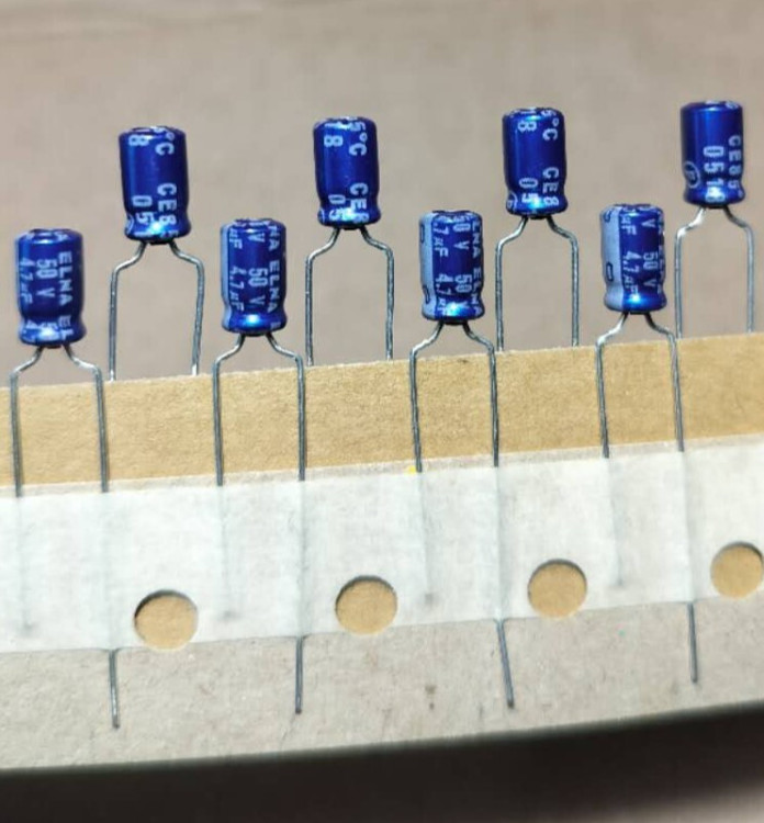 10x ELNA 4.7uf 50v Radial Electrolytic Capacitors /Replacing 35v 25v 16v