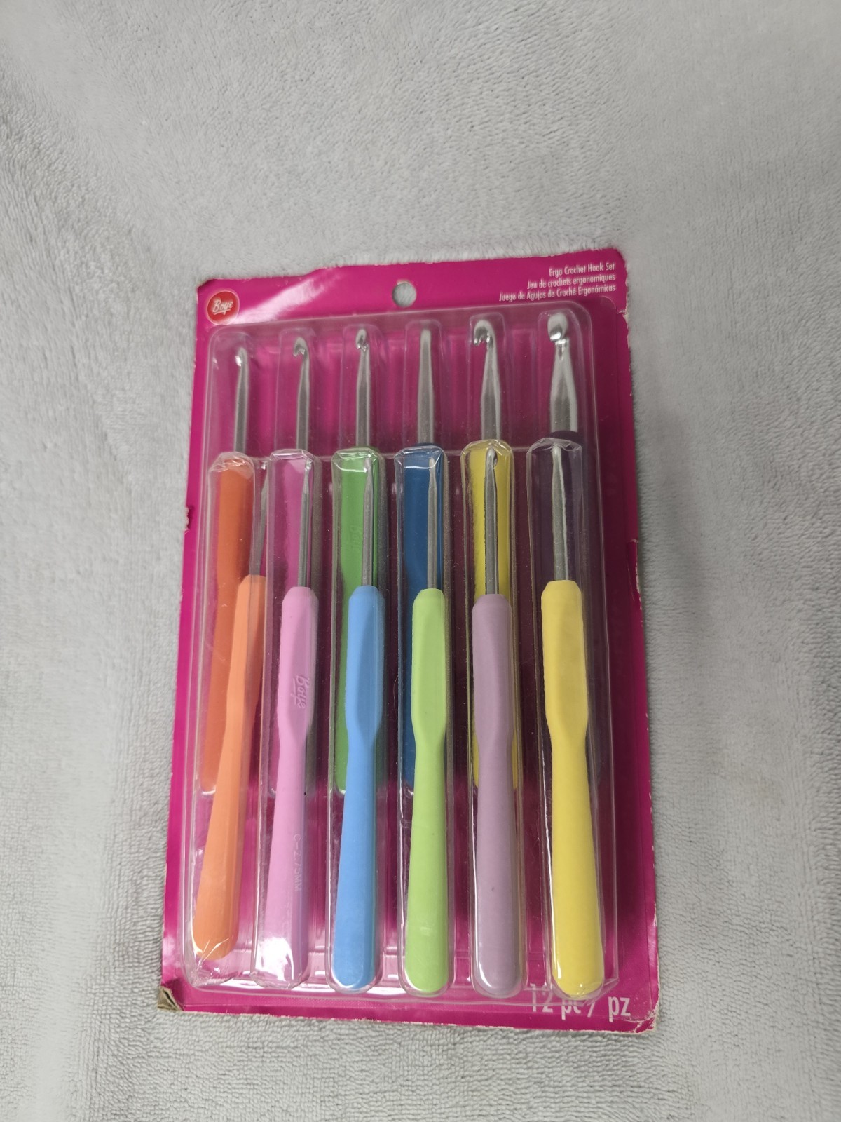 New In Package Boye Ergo Crochet Hook Set (12 pcs)