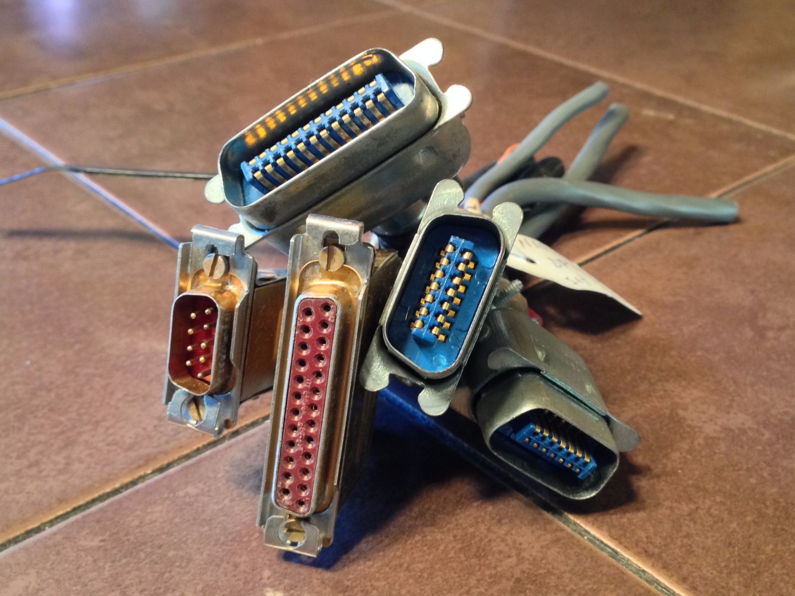 Set of Narco DME 195 connectors