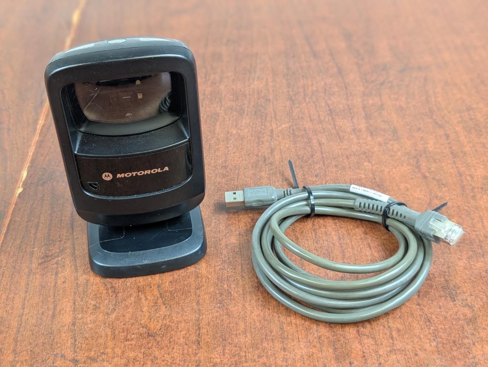 Motorola DS9208 Barcode Scanner & USB Cable Black DS9208-DL00164NNWW Business