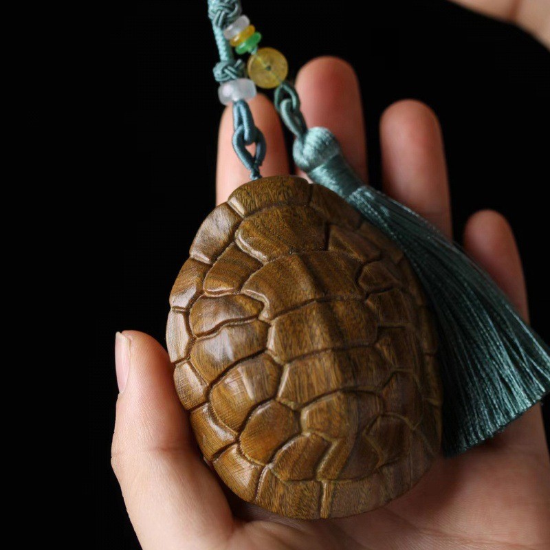 Green Sandalwood Hand Carved Hangings Solid Wood Carving Mascot Ornaments