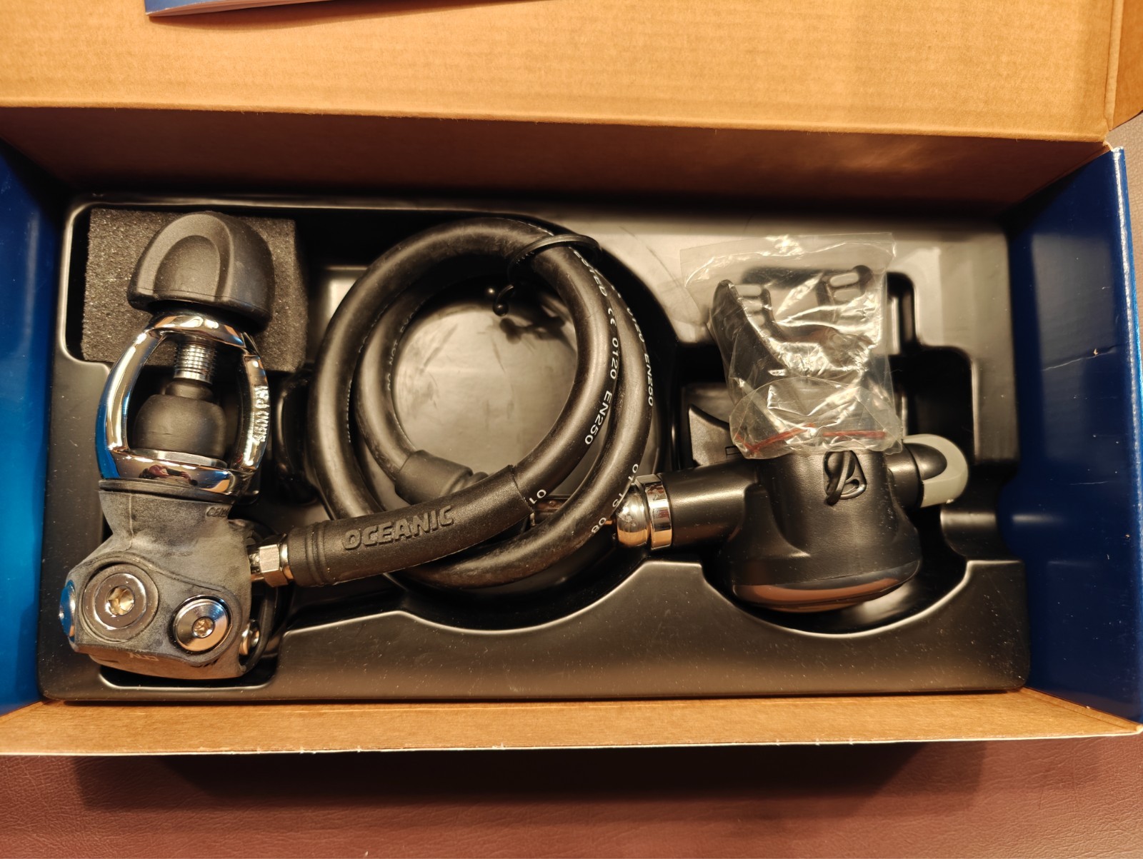 Oceanic Delta 4.1 FDX 10 DVT Yoke Scuba Diving 1st & 2nd Stage Regulator NEW