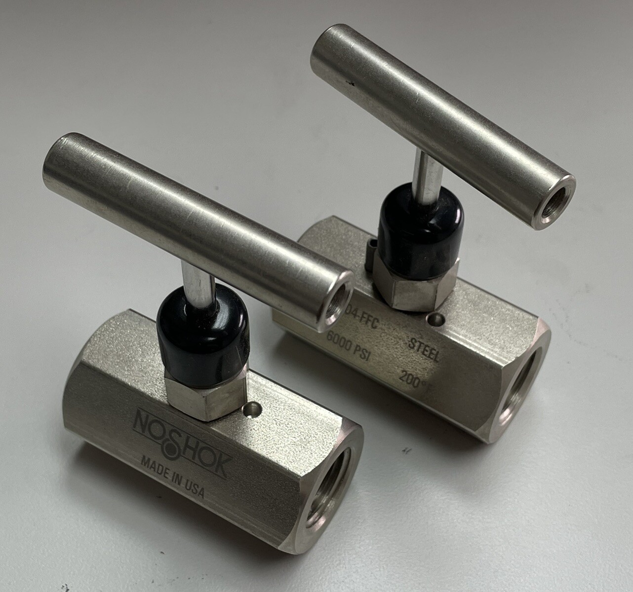 NOSHOK 504-FFC 1/2" NPT, Female x Female, 6000psi, Steel, 500 series, Soft Seat