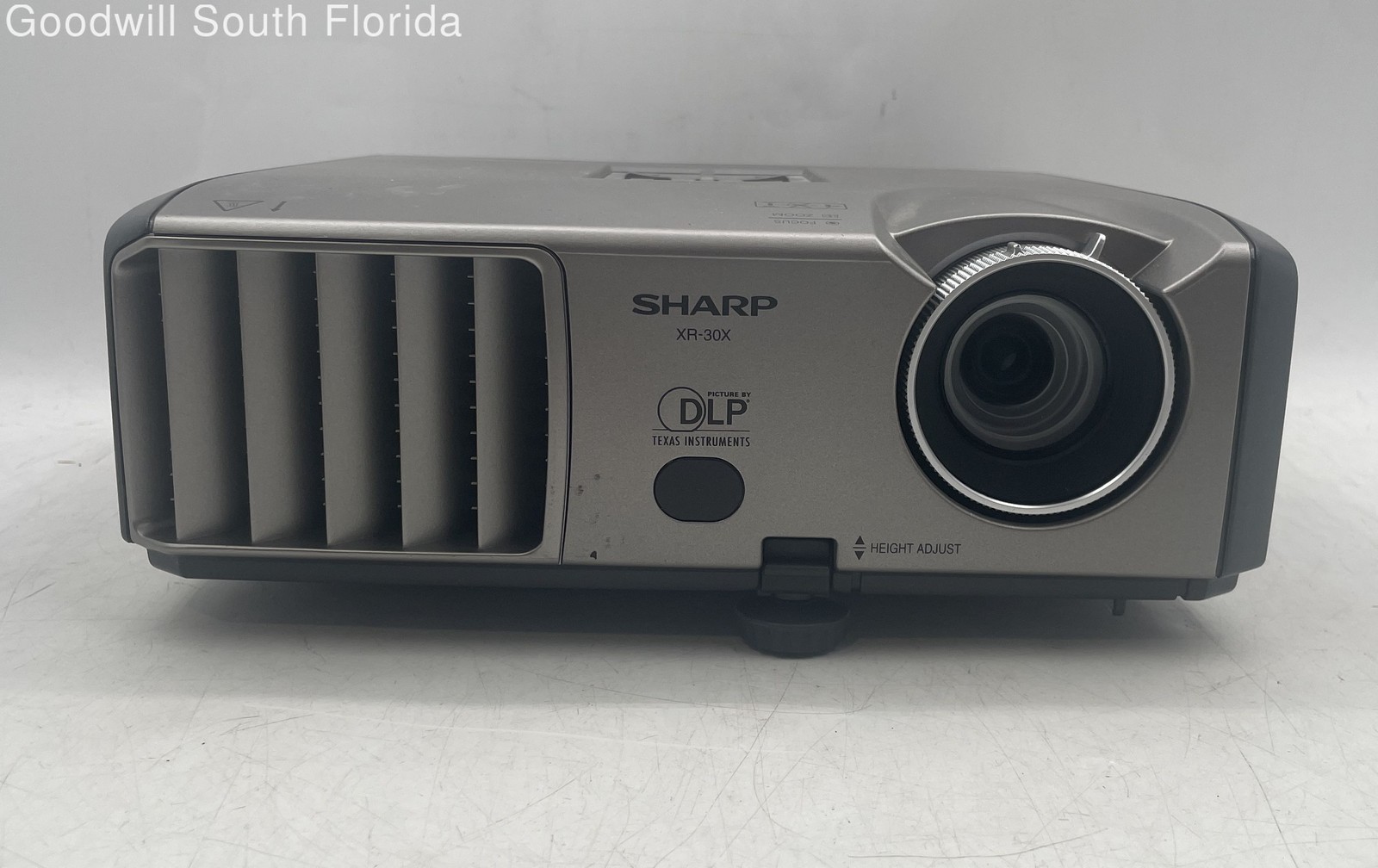Sharp XR-30X Gray 283 W Portable DLP Multimedia Notevision Projector Not Tested