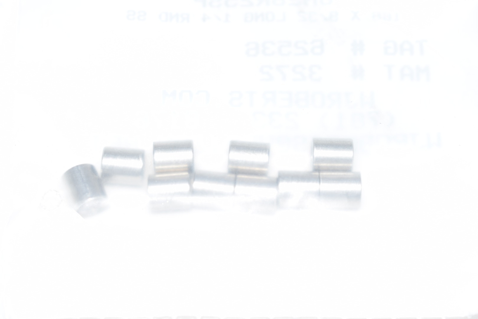 Pack of 10 NEW WJ Roberts 8N28R25SP 166 x 9/32 1/4 RND SS Bushing Spacers