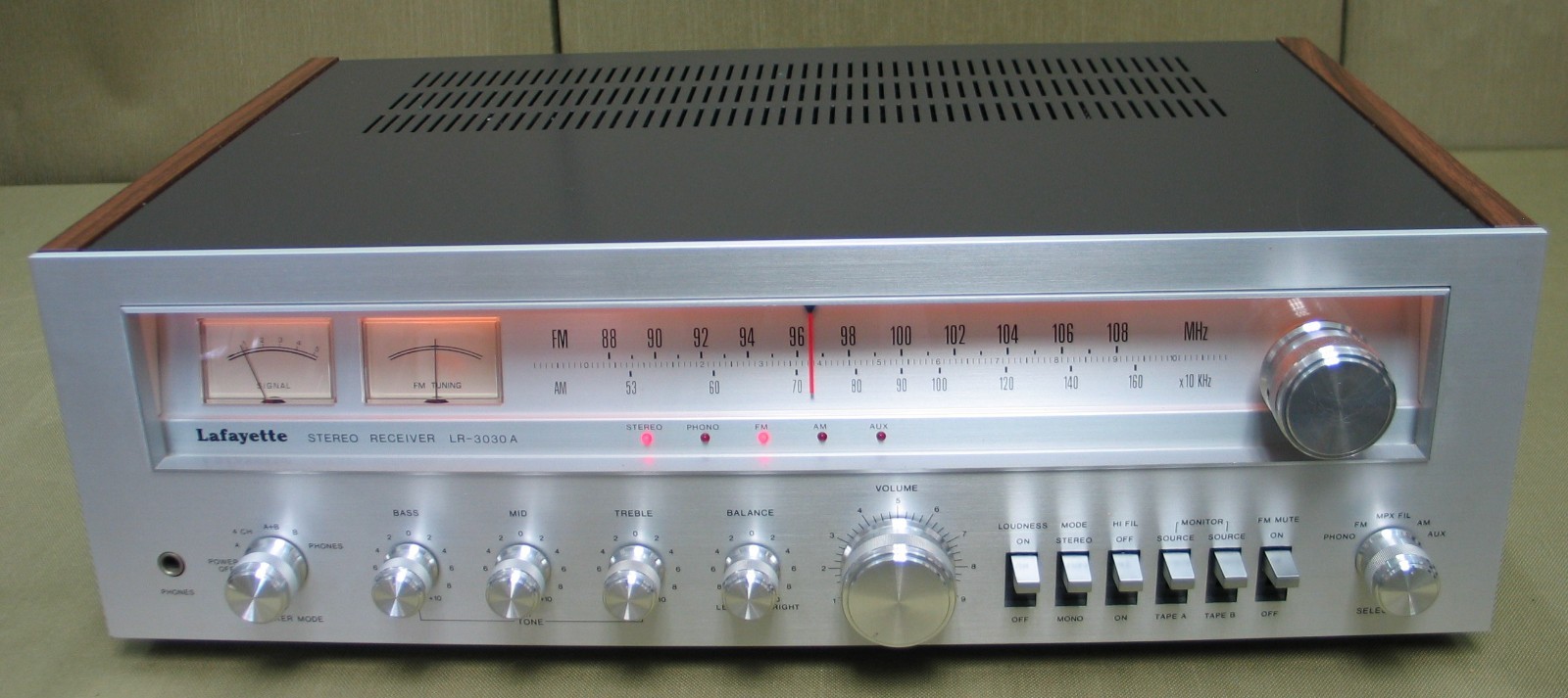Lafayette LR-3030A  Vintage Receiver (1976-77) Just Pro Tested / Serviced/Manual