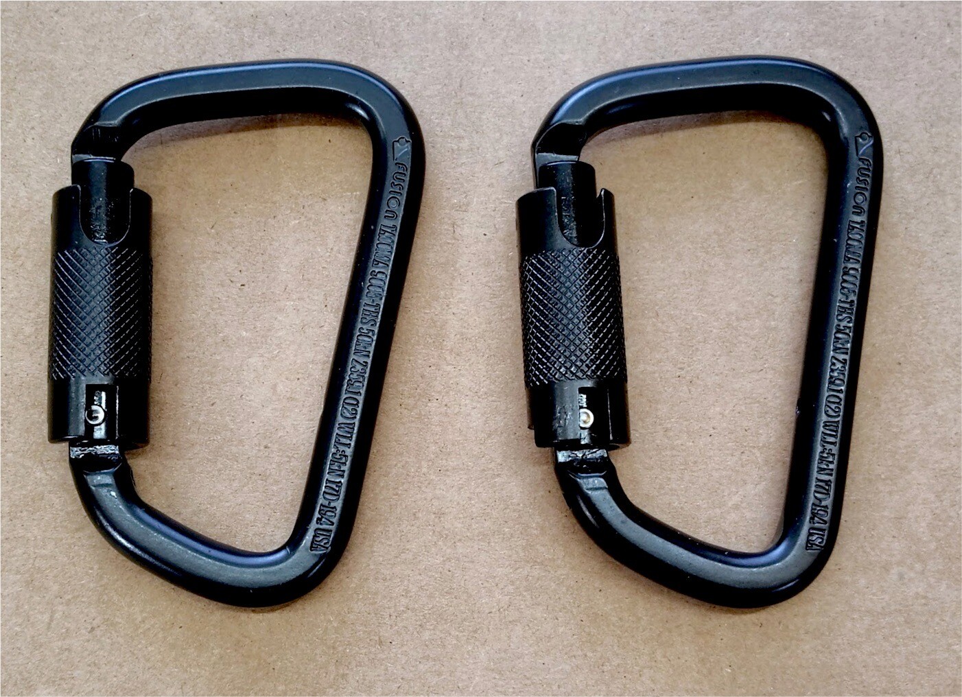 (2 Pack) Fusion Climb Tacoma Triple Lock Steel Carabiner with Key Nose