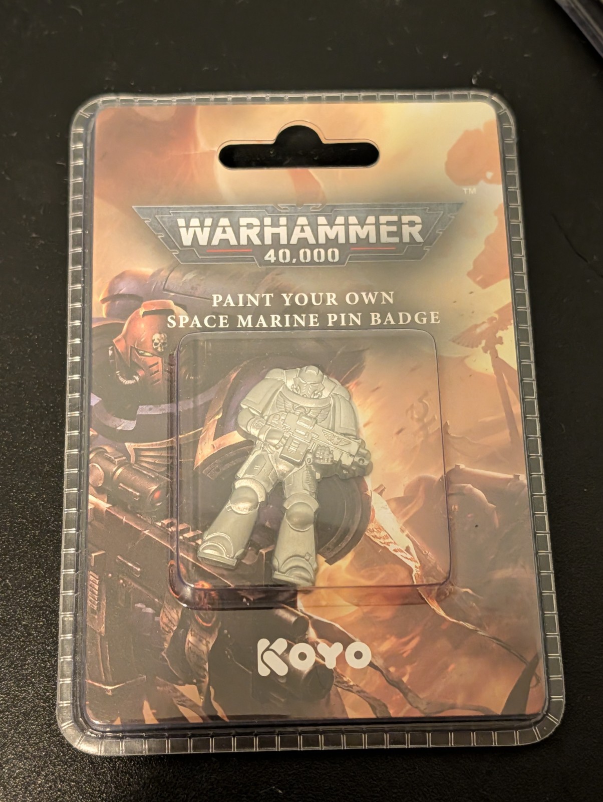 Warhammer 40K / KOYO Space Marine Pin Badge - Paint Your Own