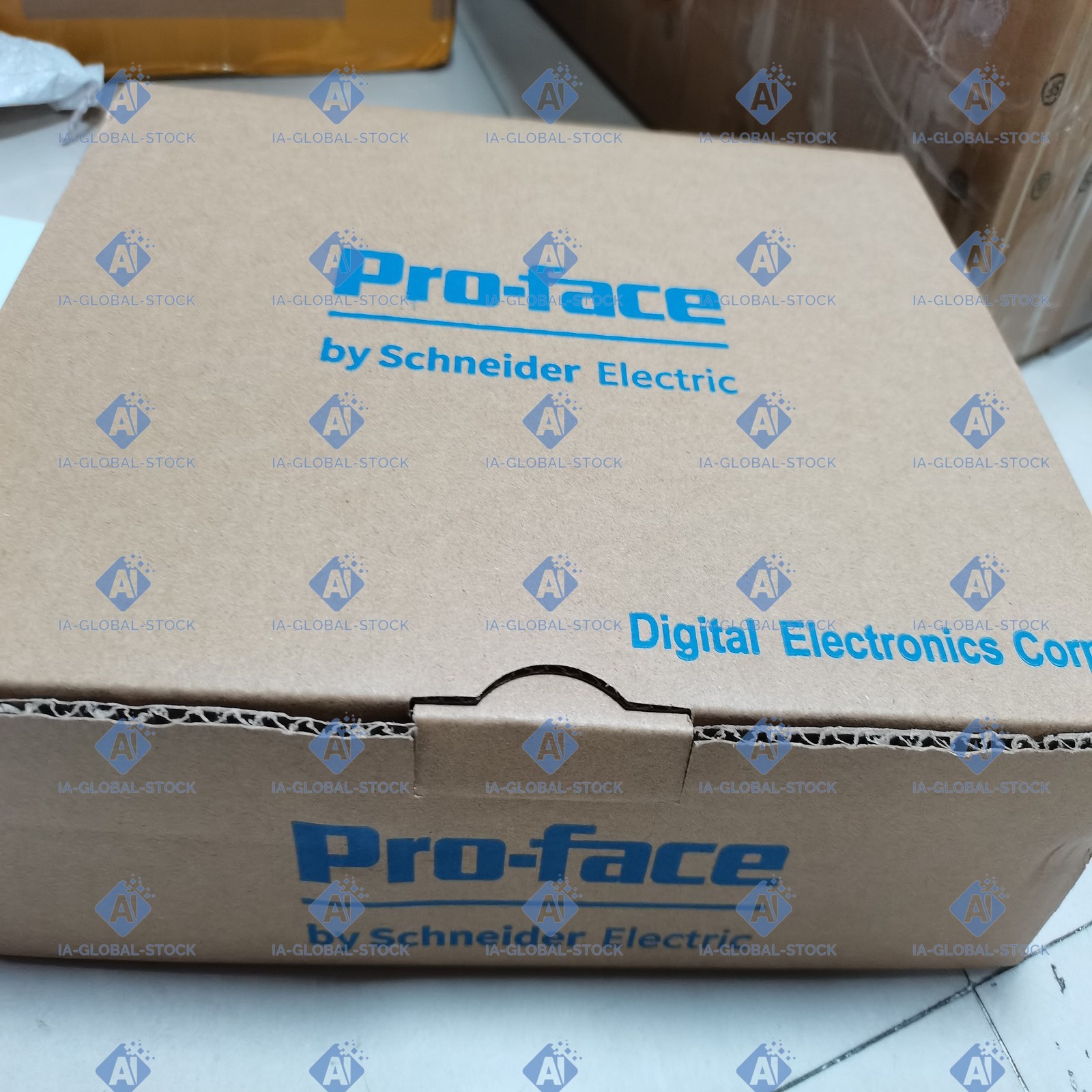 One Unit Brand New PFXGP4401TAD Pro-Face US Fee Shipping + 1 Year Warranty