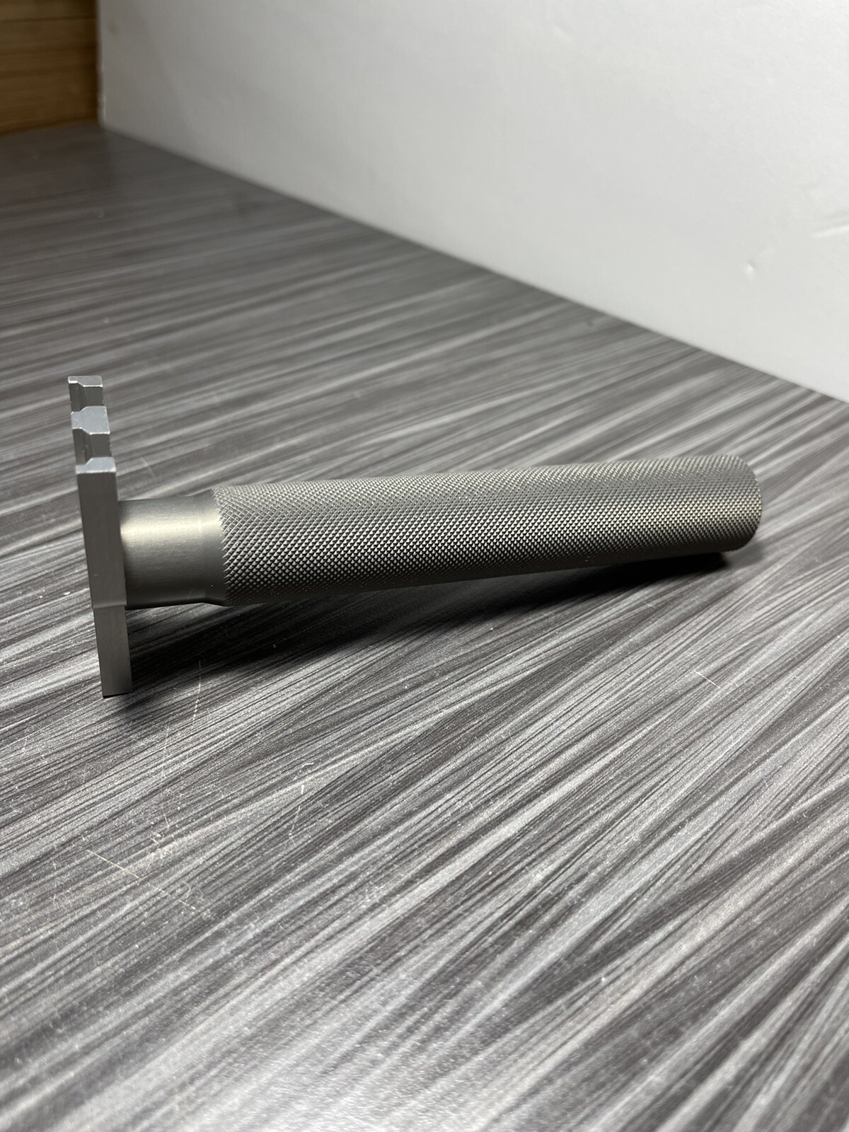 AMAT Textured Alloy Handle CS AT 70