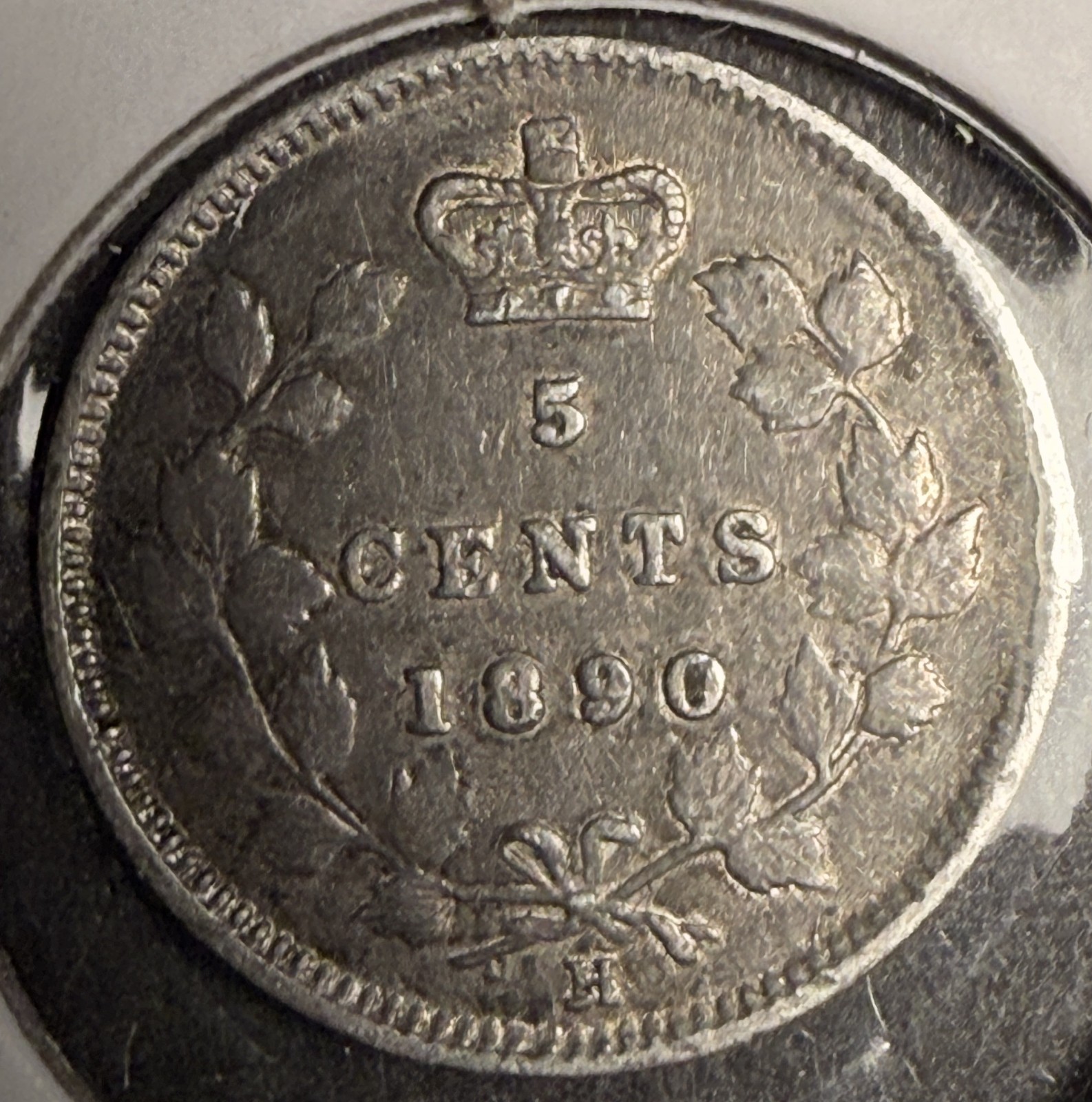 1890-H Canadian 5ct Silver, VF. (18590)