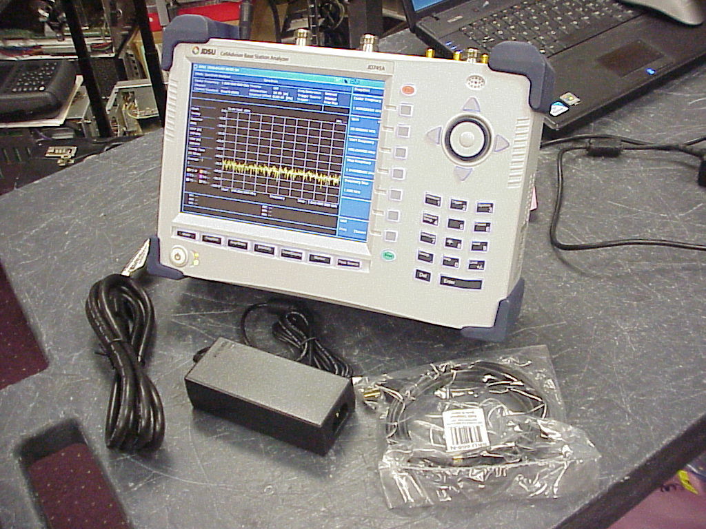 JDSU JD745A Base Station Analyzer, 100 kHz to 4 GHz, Needs Repair- Spectrum LOW
