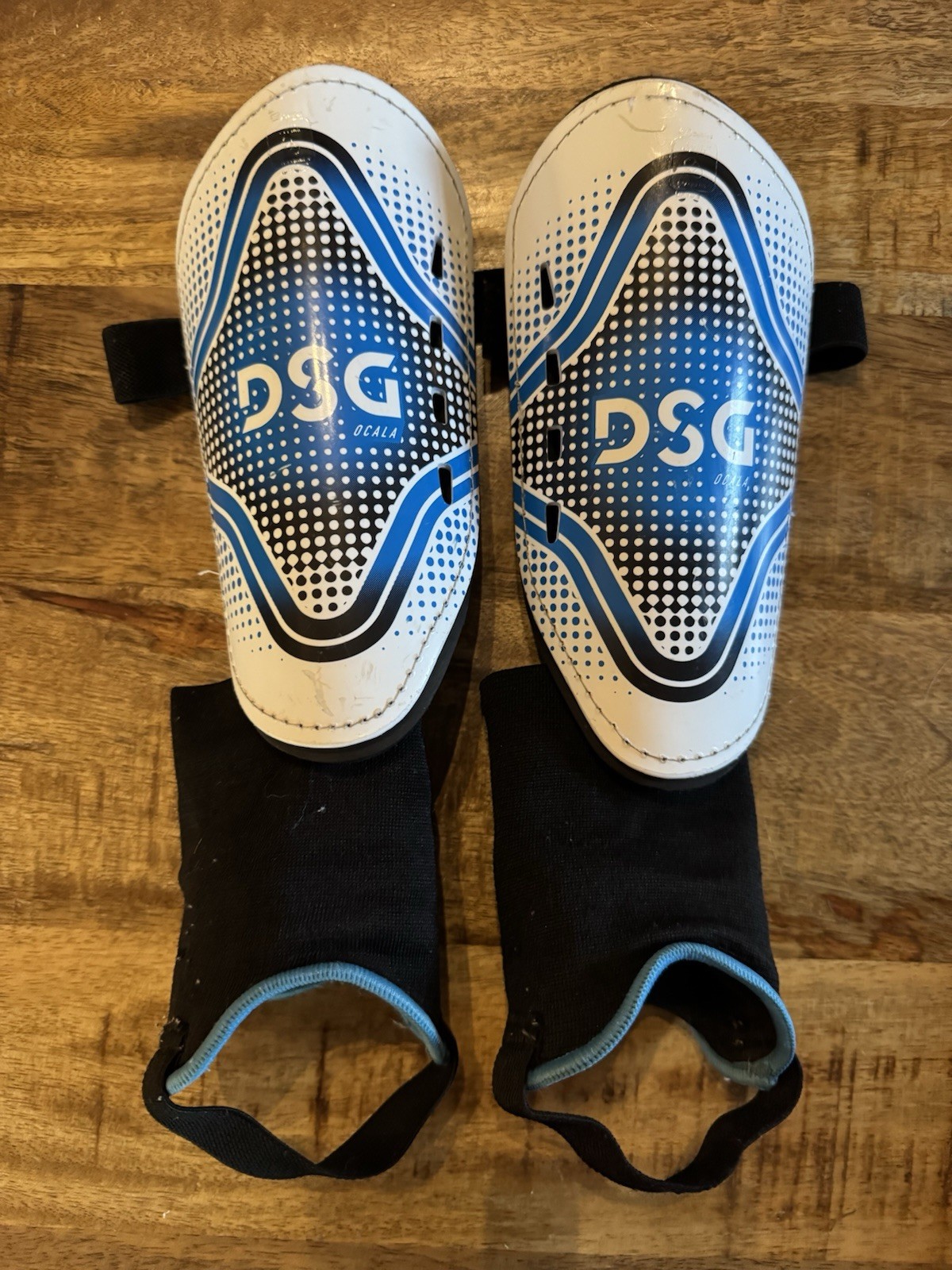 DSG Girls Soccer Shin Guards - Blue & Black - Size XL (Height Under 5'3)