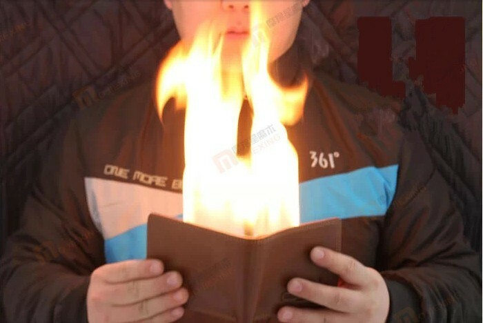 The Amazing Fire Wallet - magic trick gag practical joke comedy - FREE Shipping!