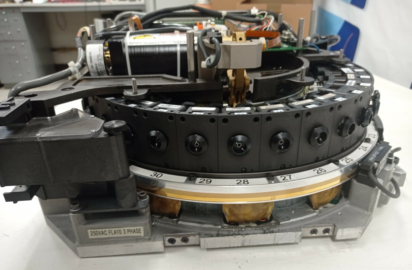Universal Lightning Head Assy (49510706)