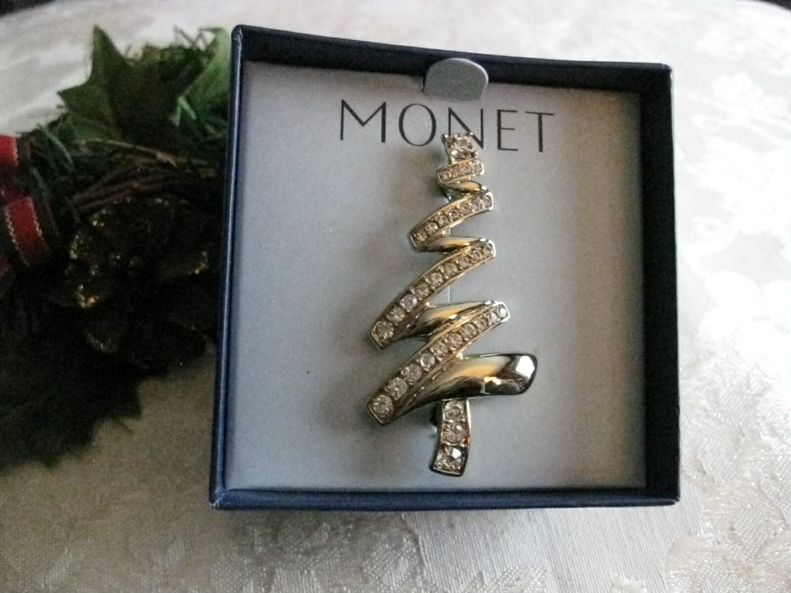 Signed MONET Clear Rhinestones Gold Tone Abstract Xmas Tree Brooch NEW in Box