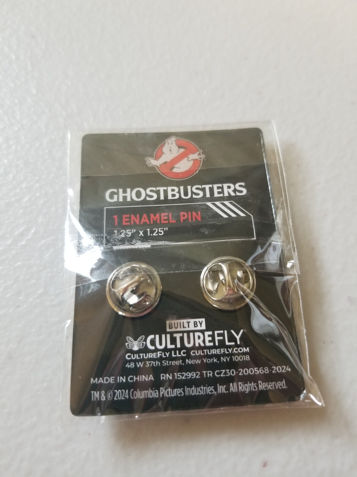 CULTUREFLY CLASSIC GHOSTBUSTERS ECTO-1 ENAMEL PIN BNIP