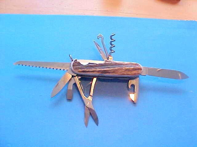 CUSTOM SAK VICTORINOX SWISS ARMY HUNTSMAN KNIFE FAT STAG HANDLES SHEATH BOX READ