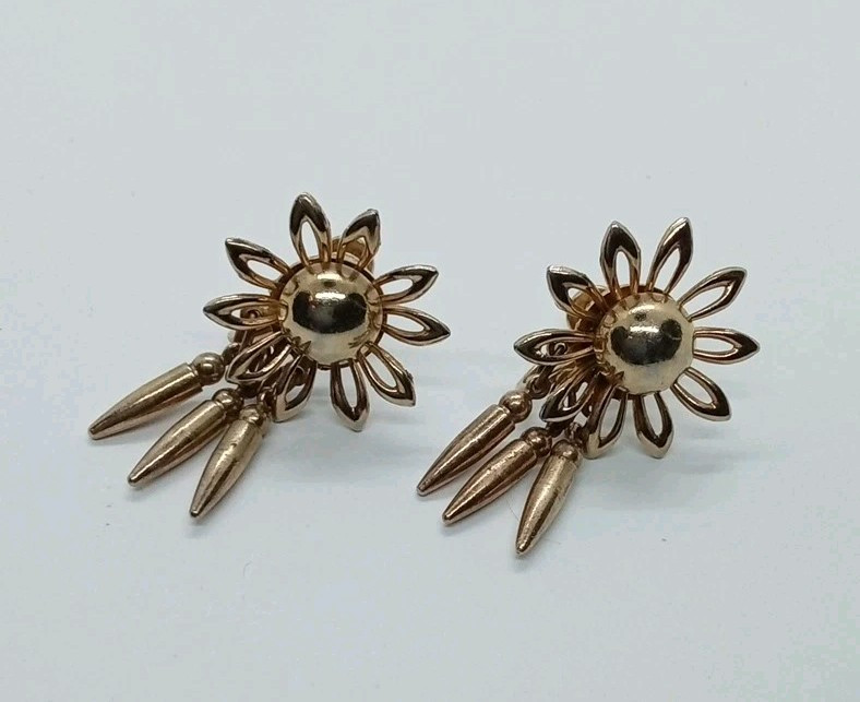Vtg Lisner Signed Gold Tone Flower Dangle Screw Back Earrings 1 1/2" X 7/8" #264