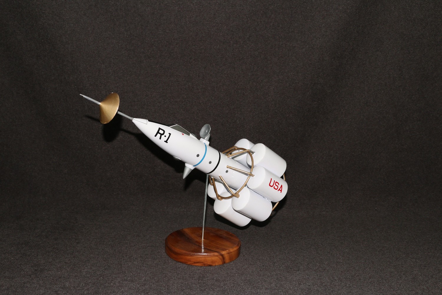 Retro Atomic Age R-1 Rocket Model Desk Sculpture Space USA Mid-Century Style