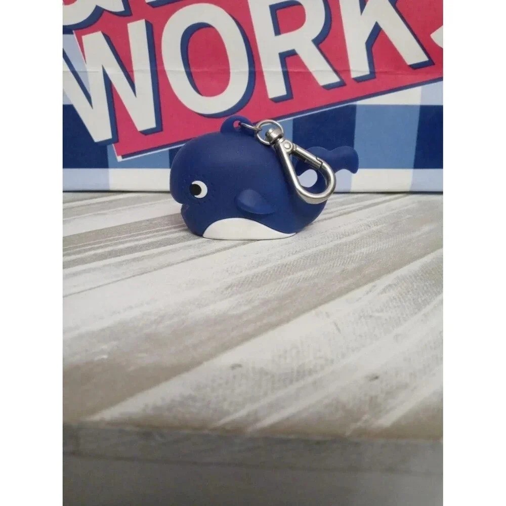 Bath & Body Works rare Blue Whale pocketbac holder