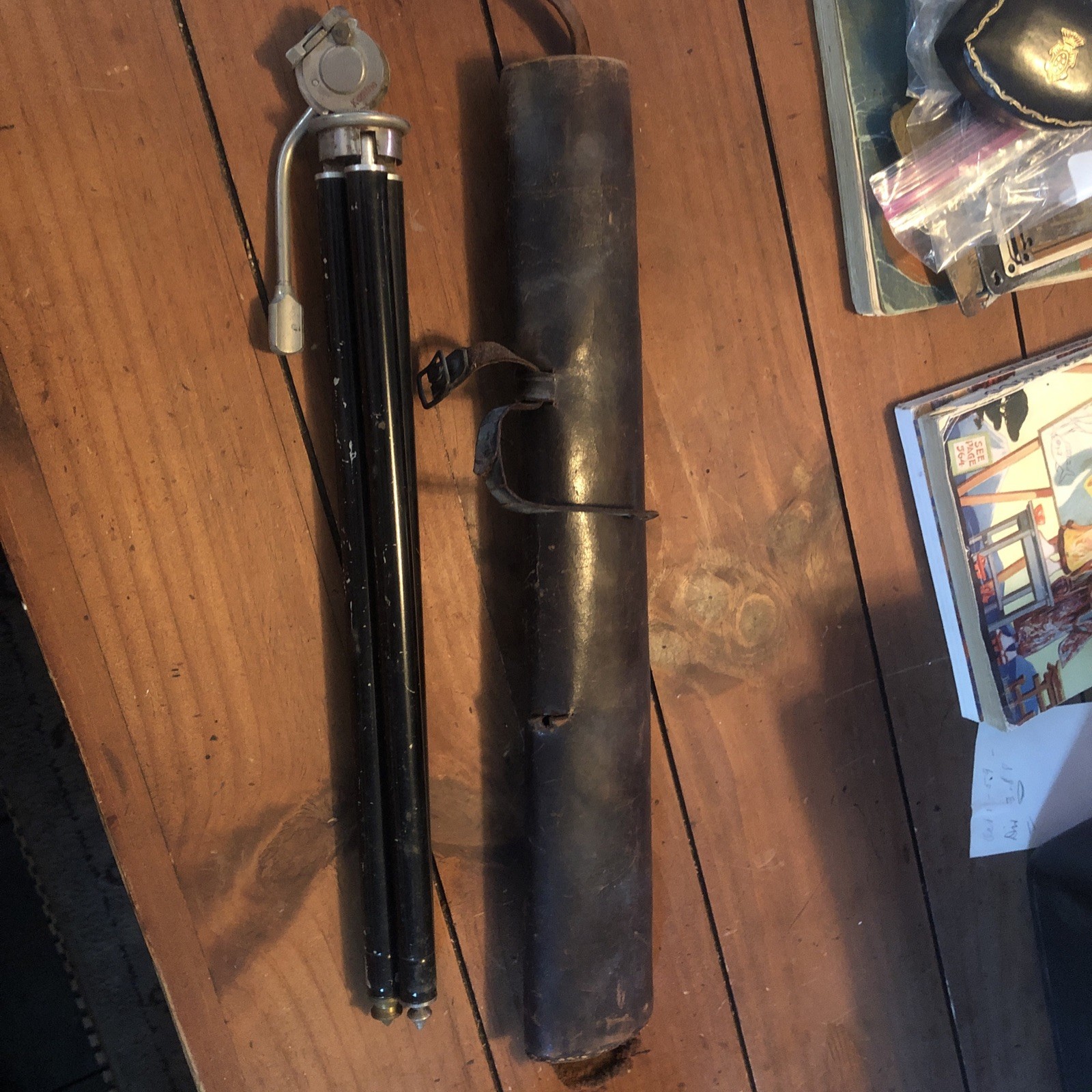 VINTAGE Komine Camera Tripod With Extendable Telescoping Legs Leather Case