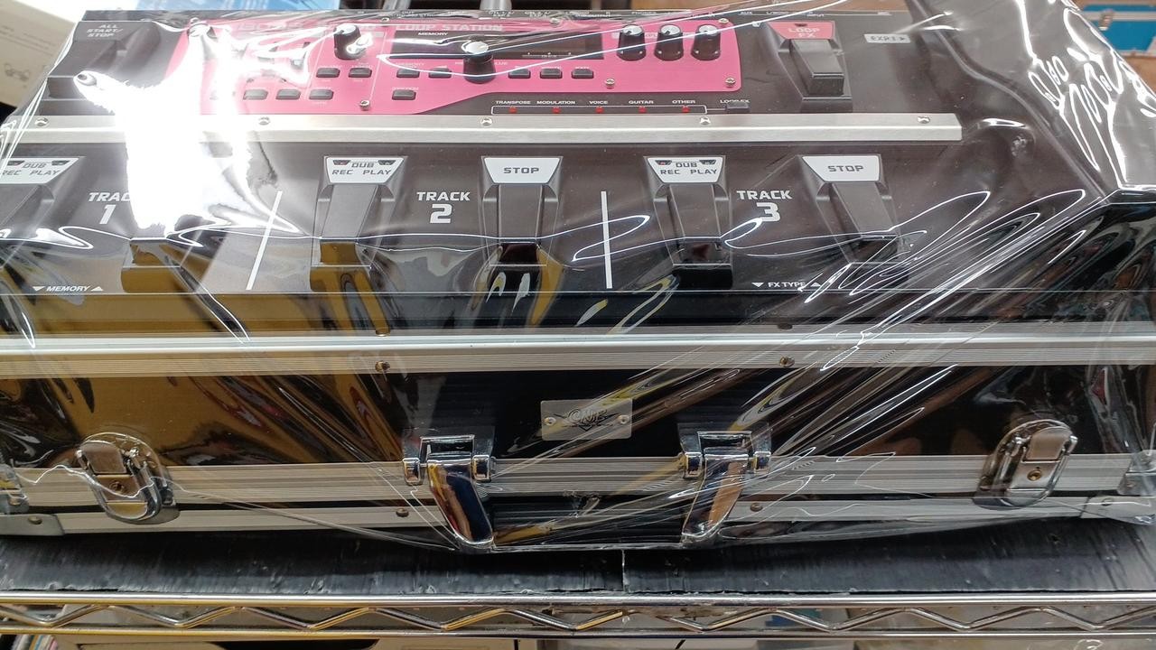 BOSS Model RC-300 Loop Station