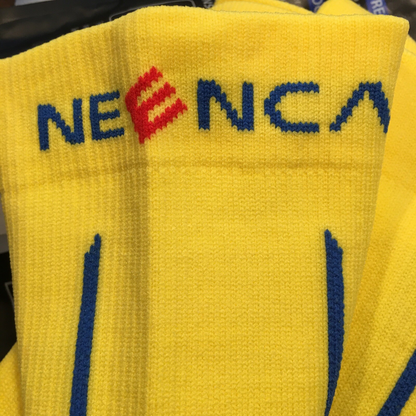 Neenca Cushioned Compression Sosks Unisex S/M Yellow Improve Circulation