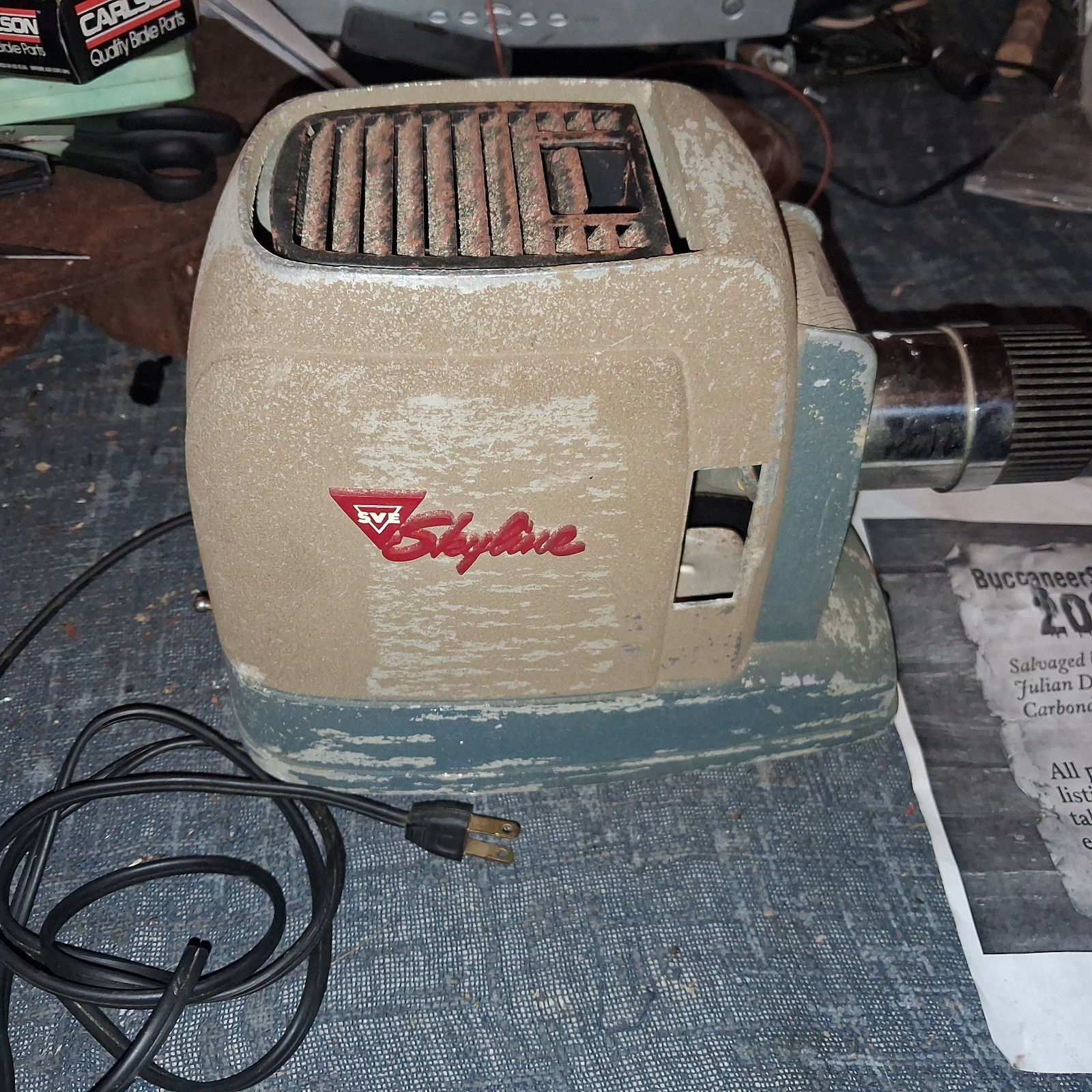 Vintage SVE Skyline 500 S 115V Slide / Filmstrip Projector - For Parts or Repair