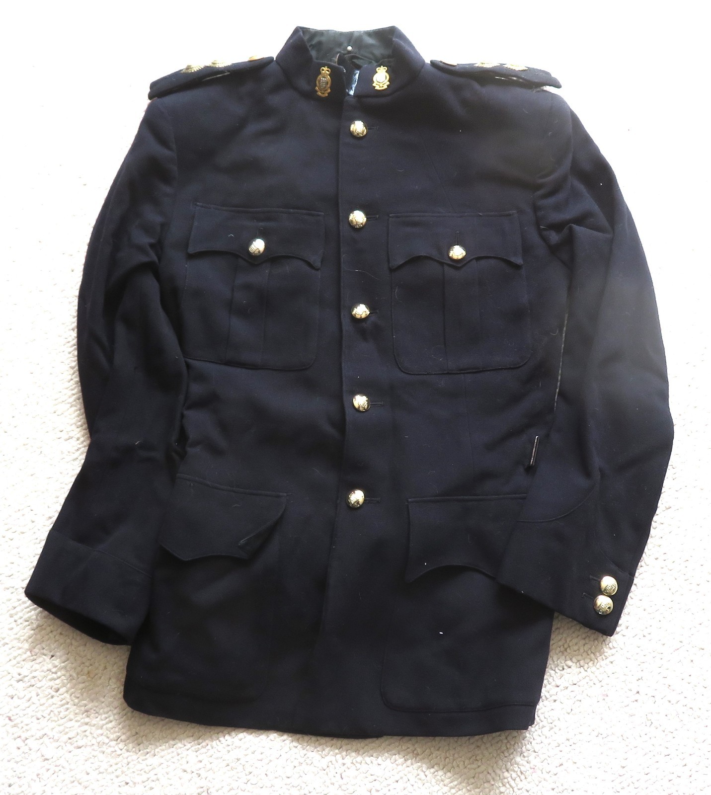 BRITISH MILITARY UNIFORM JACKET HIGH RANKING RA CAPTAIN RIVERS c1953