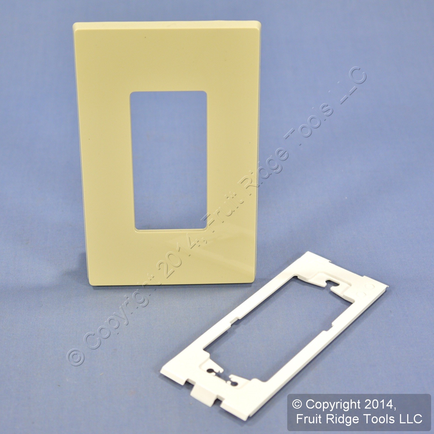 Leviton SJ26-SI Ivory 1-Gang Decora GFI Unbreakable Nylon Midway Screwless Cover