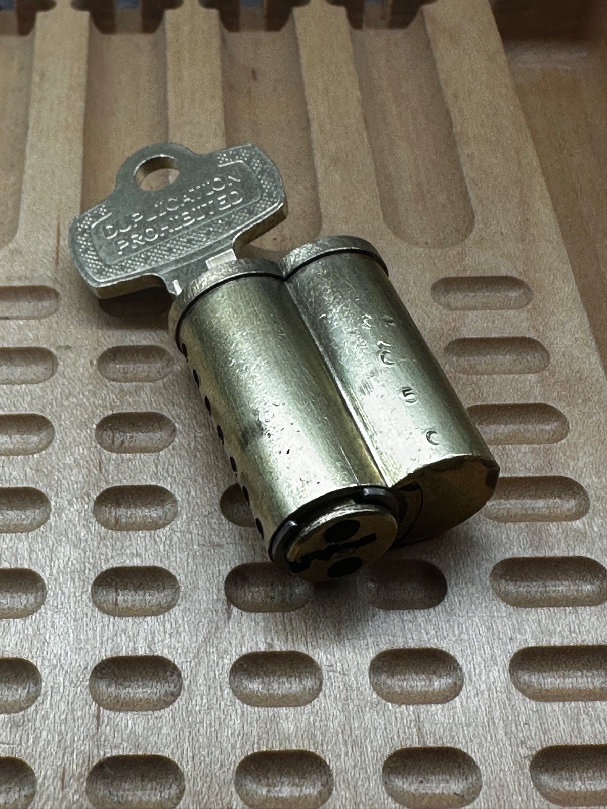 BRASS BODY AMERICAN PADLOCK SERIES 3560 SFIC BEST BRAND REMOVAL CORE WITH 3 KEYS