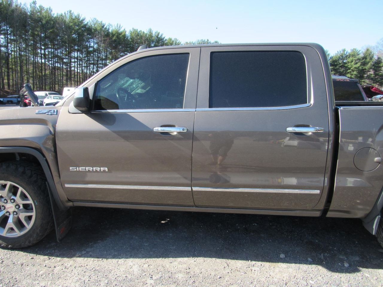 SIERRA150 2015 Glove Box 1035558