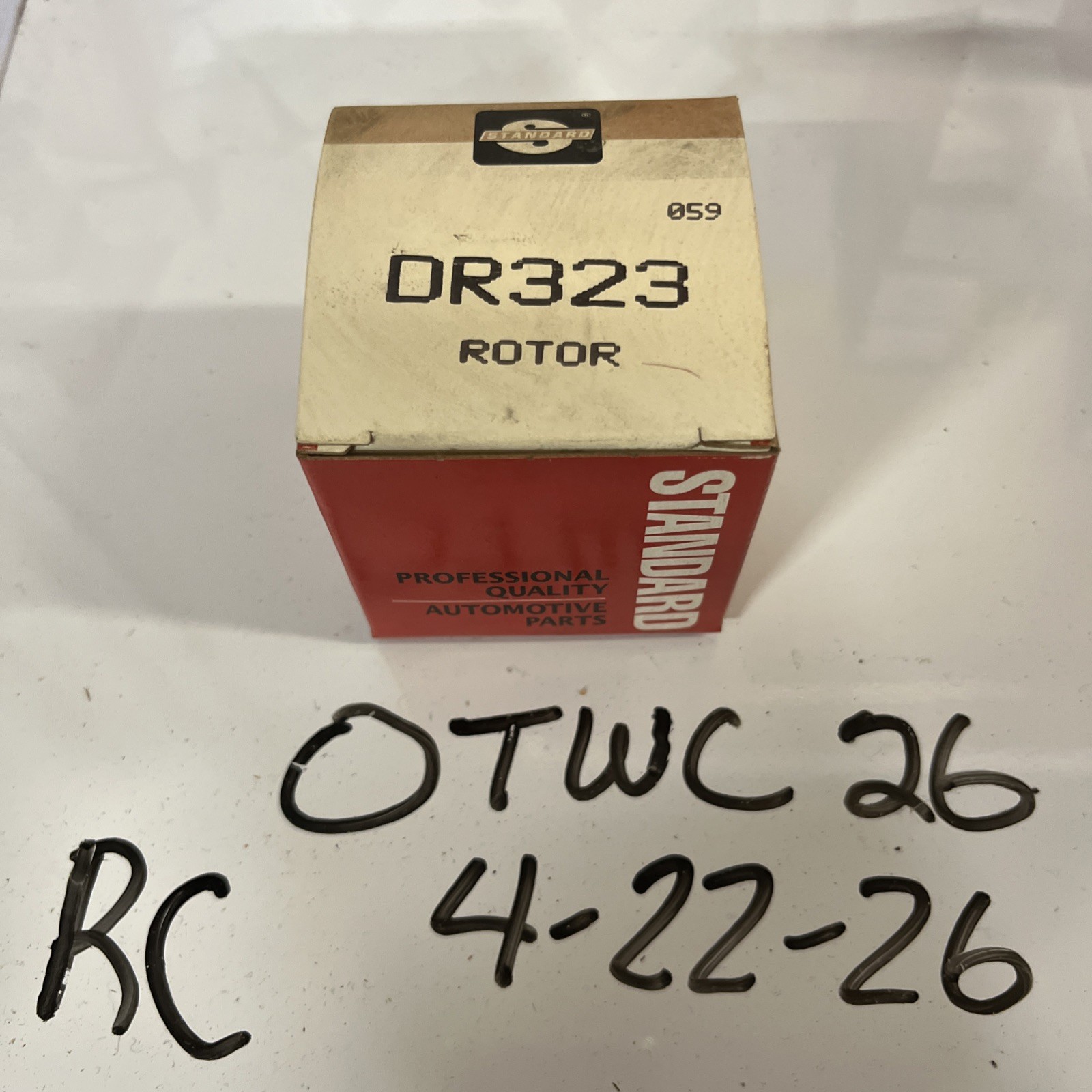 Standard Automotive Parts DR323 Distributor Rotor New! NOS NIB