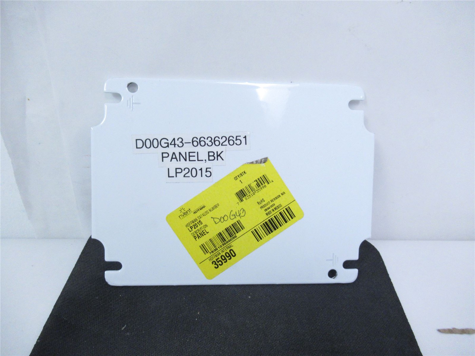 242314 New-No Box; Hoffman LP2015 Panel BK