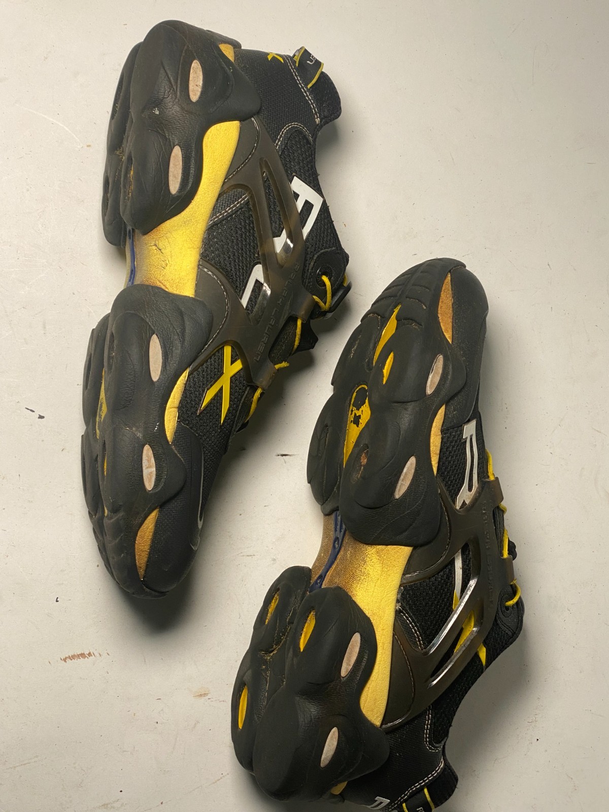 Y2K Ralph Lauren RLX Xtreme Men's Size US 9D Athletic Sport Shoes Black Yellow