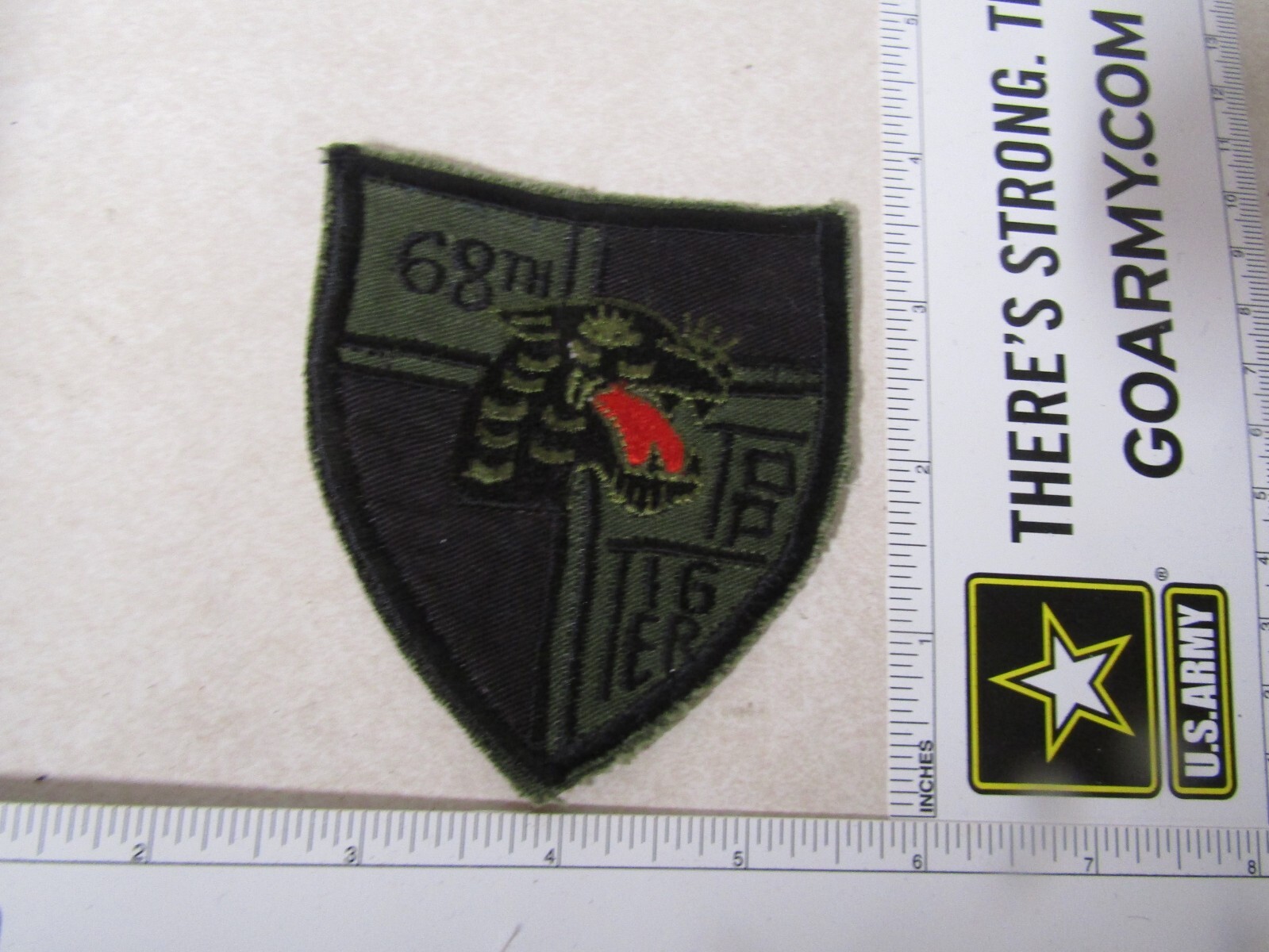 MILITARY PATCH SEW ON OLD VIETNAM ERA 68TH TOP TIGER