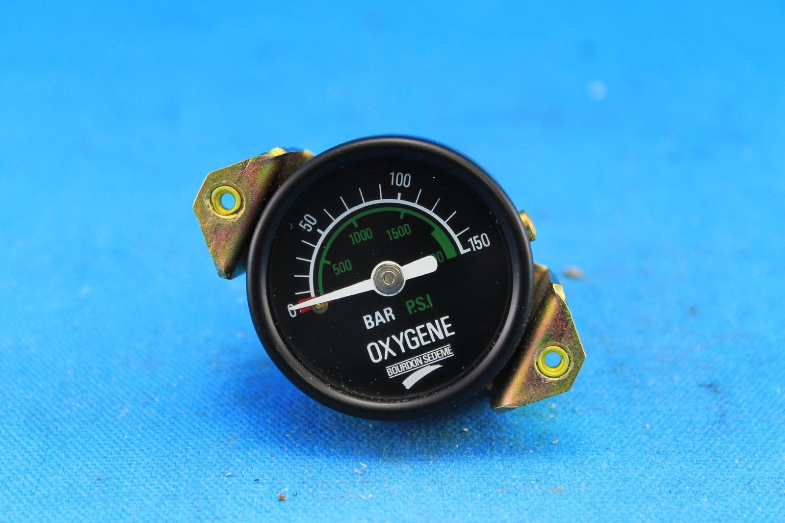 New Bombardier Oxygen Pressure Indicator P/N: LM40AMD (21681)