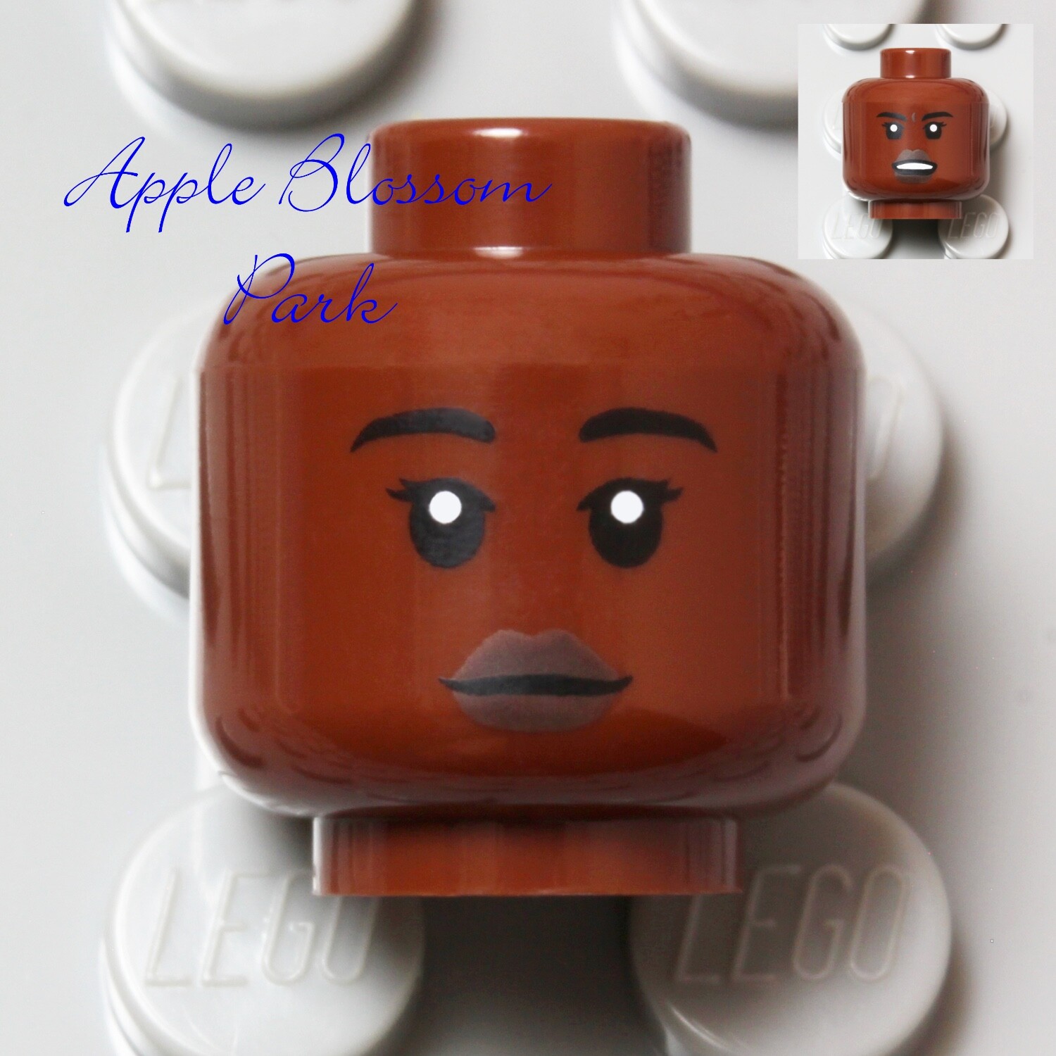 NEW Lego Female Brown Dark FLESH MINIFIG HEAD  - Girl Smile w/Black Eyebrow Hair