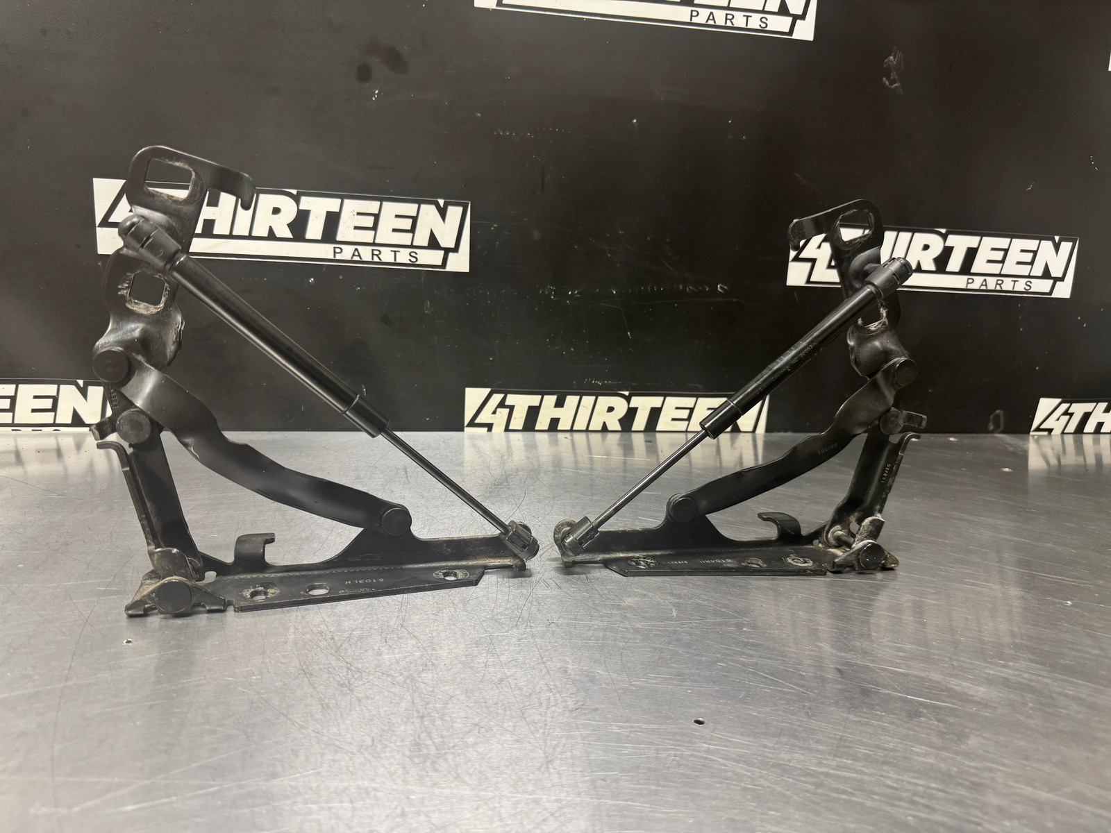 1997 - 2004 CORVETTE C5 CONVERTIBLE TRUNK HINGES OEM #L407