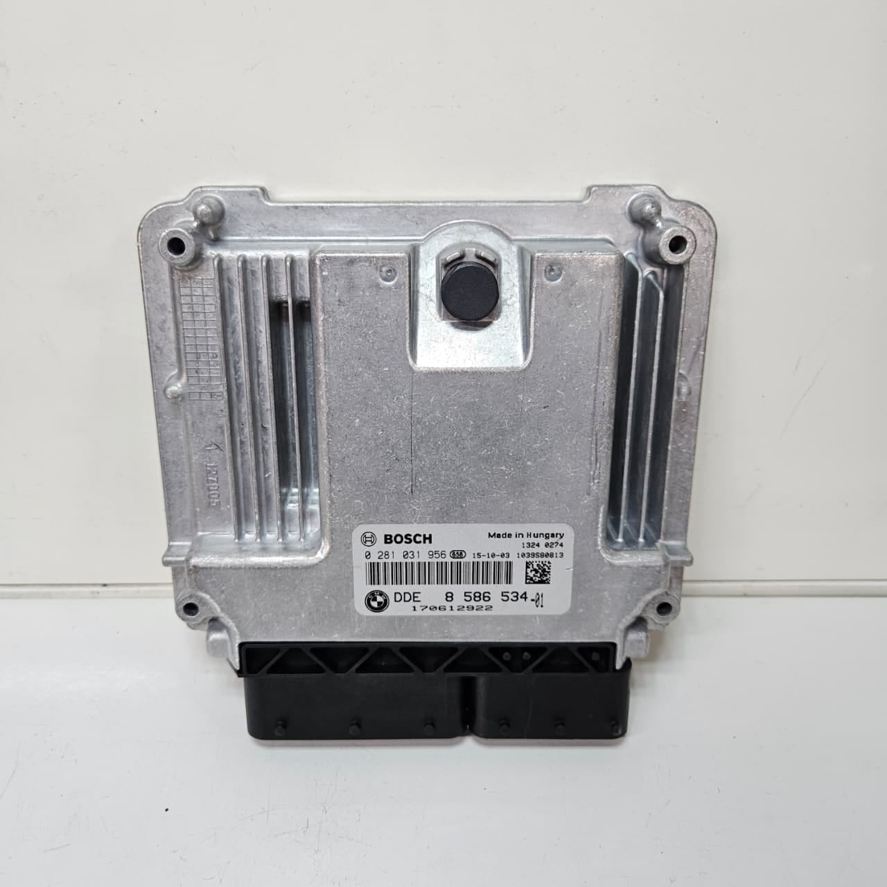 8586534-2014-2017 BMW X3 F25 N47 Engine Control Unit DDE Key Set