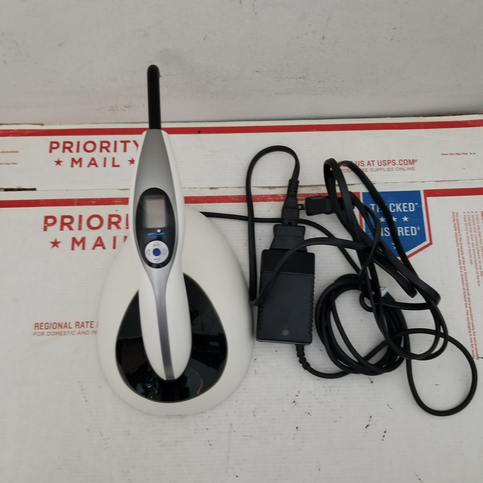 Ivoclar Vivadent Polywave Bluephase G2 Dental Curing Light - FOR PARTS READ