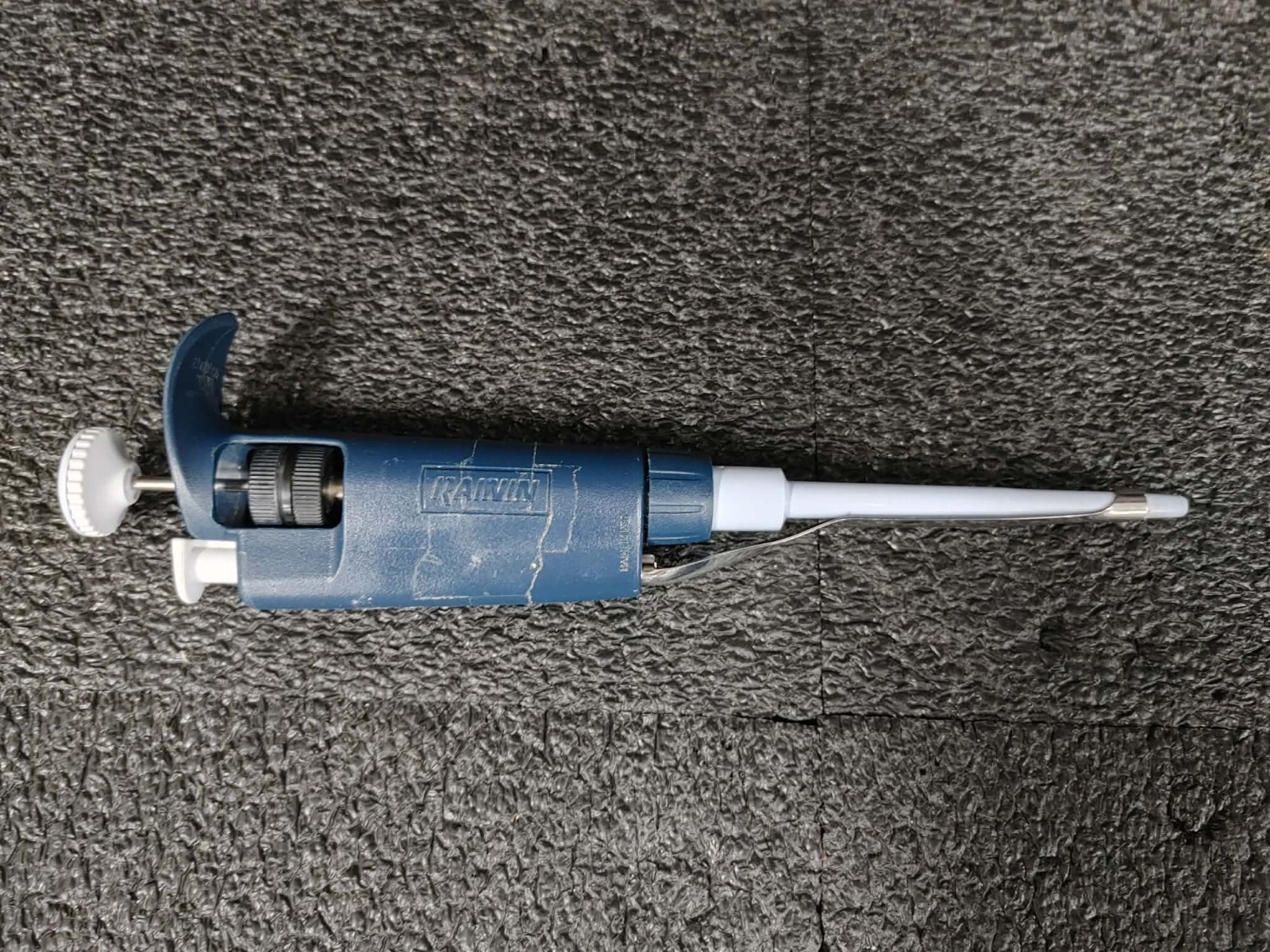 Gilson PR200 20-200µl Single Channel Manual Pipette Metal Ejector