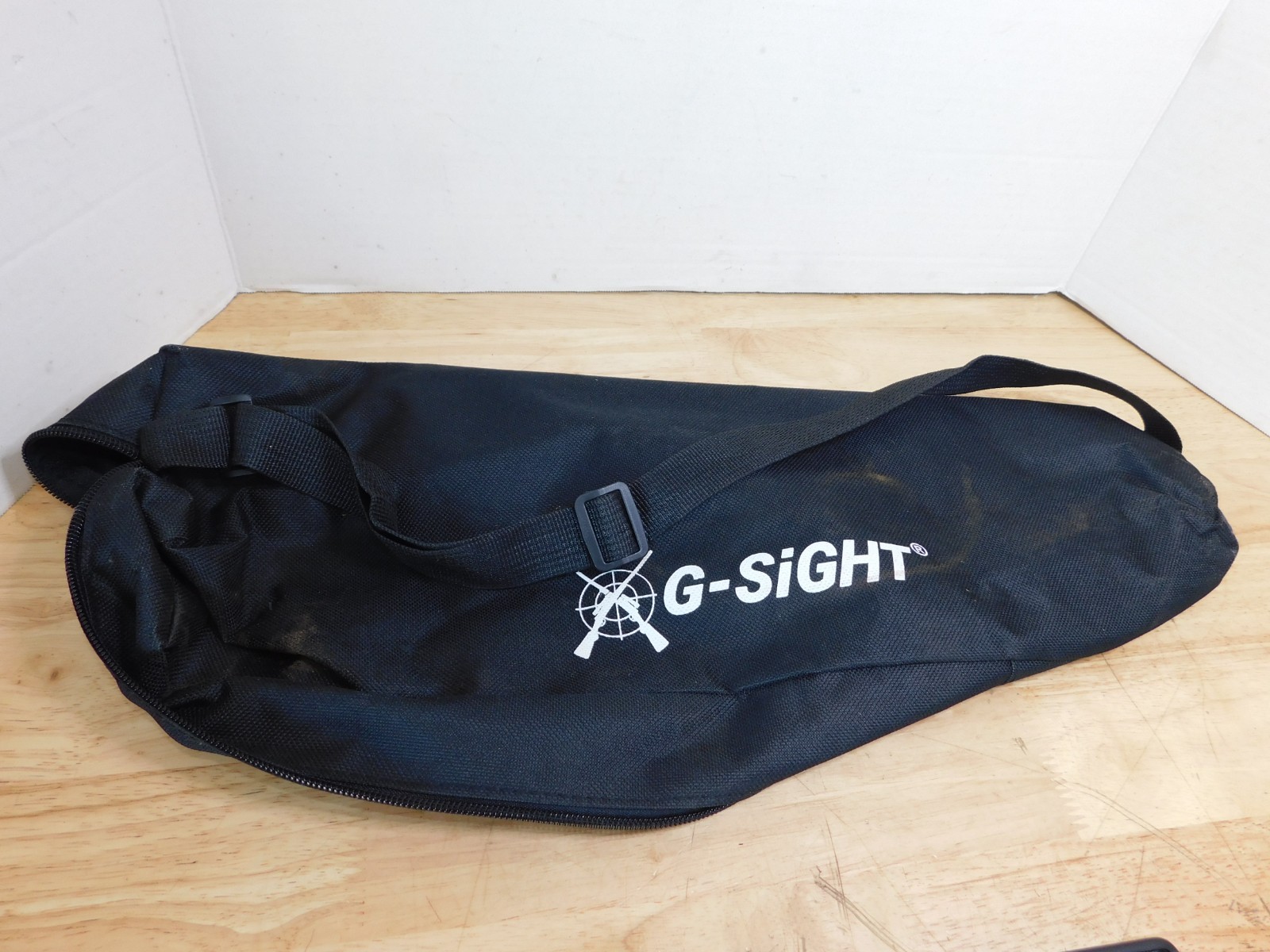 G Sight Tripod With Phone Holder, 4/72