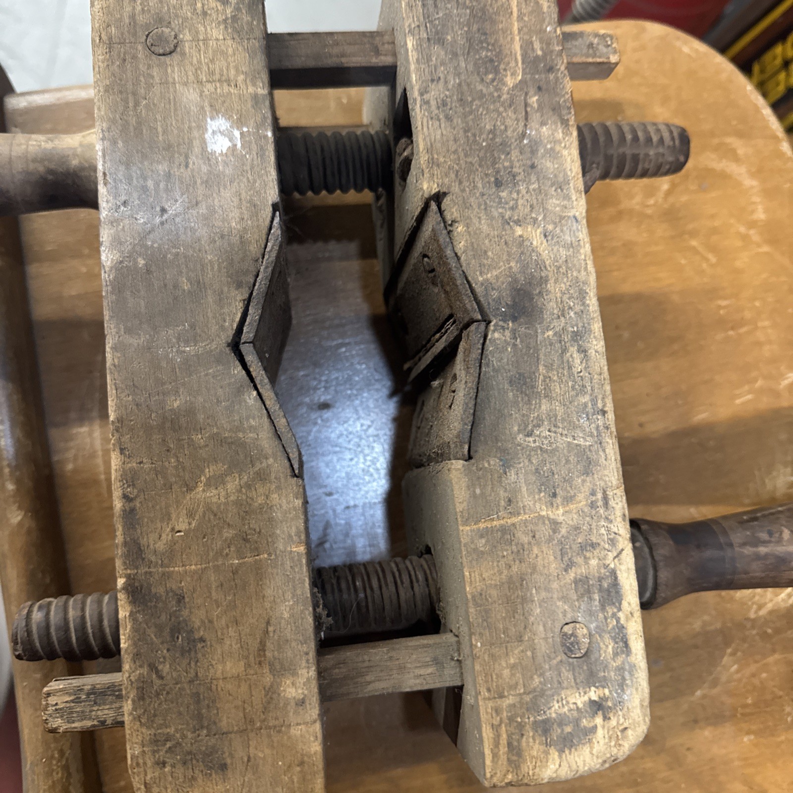 wooden dowel-making plane "witchet" or "widget"