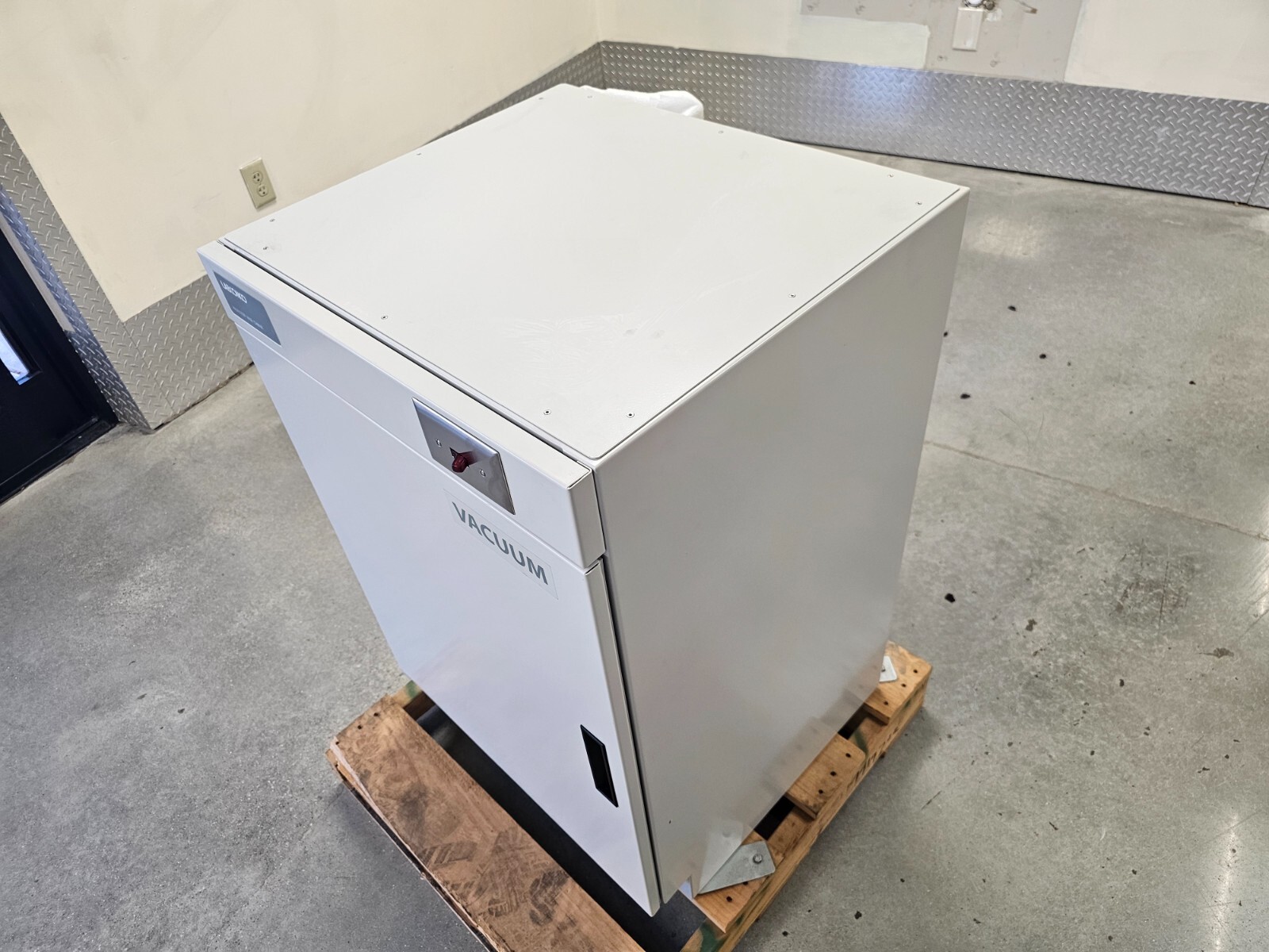 Labconco Protector Vacuum Pump Storage Cabinets Glacier White